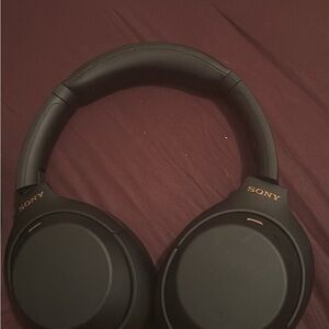 Sony Black Over-Ear Headphones